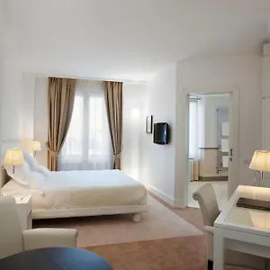 https://una-maison-milano.it-lombardy.com