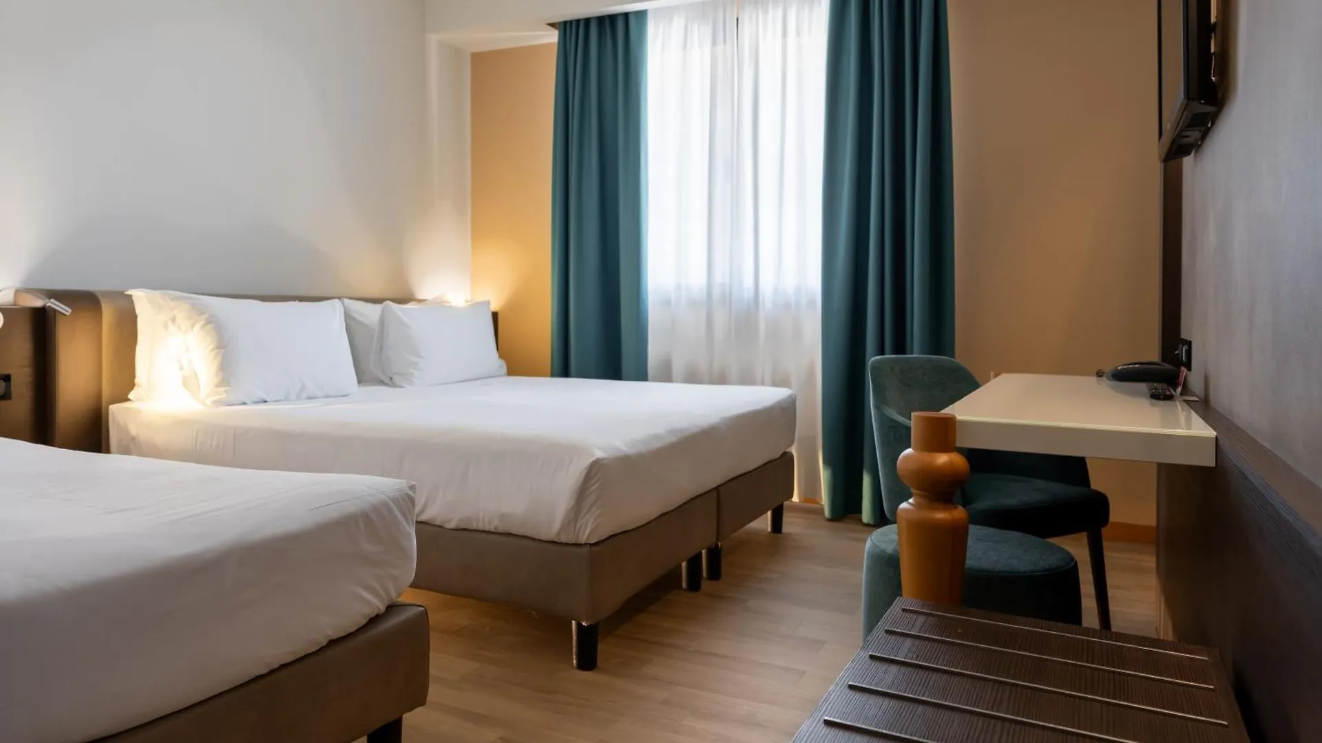 Elite Hotel & Spa Mestre 4*,  Italy